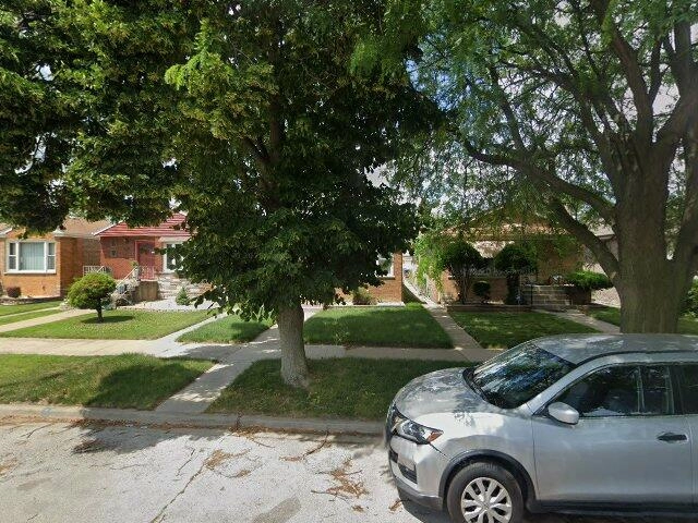 House image located at Chicago, IL 60617