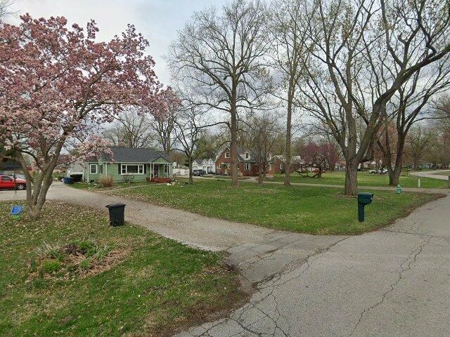 House image located at Indianapolis, IN 46217