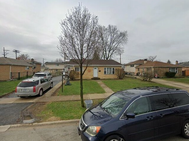 House image located at Bensenville, IL 60106