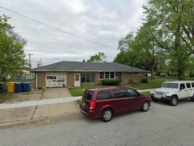 House image located at Griffith, IN 46319