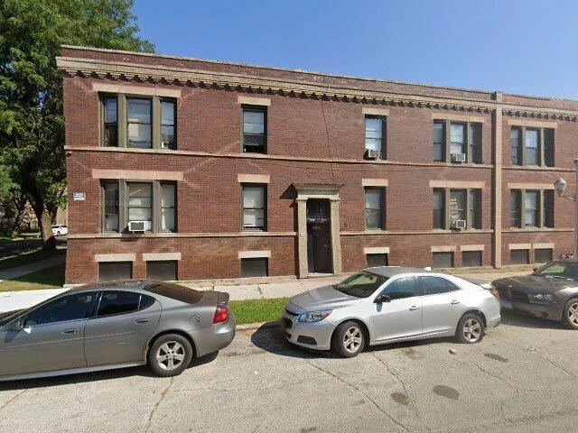 House image located at Chicago, IL 60621
