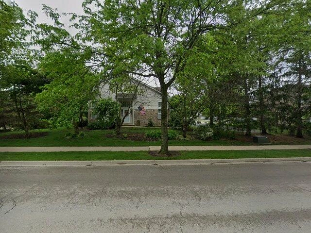 House image located at Roselle, IL 60172