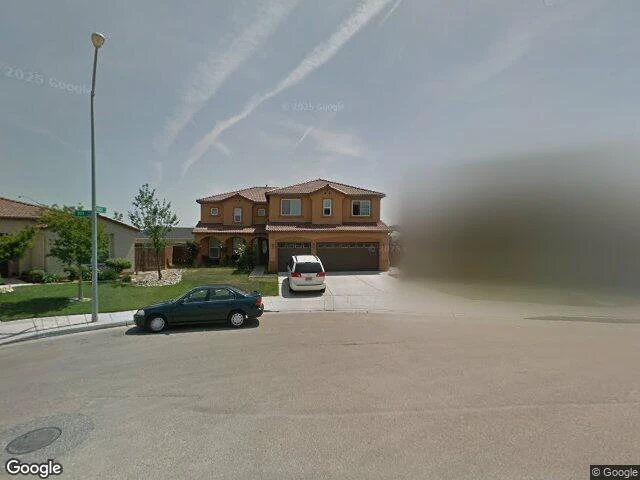 House image located at Fresno, CA 93727