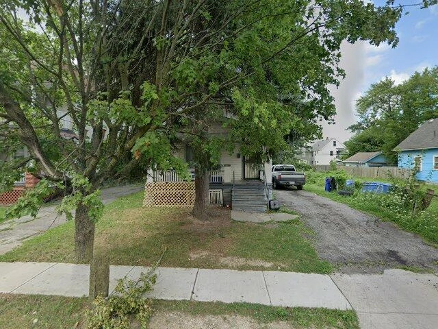 House image located at Cleveland, OH 44105