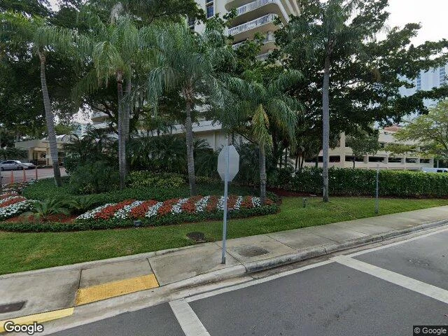 House image located at Miami, FL 33180