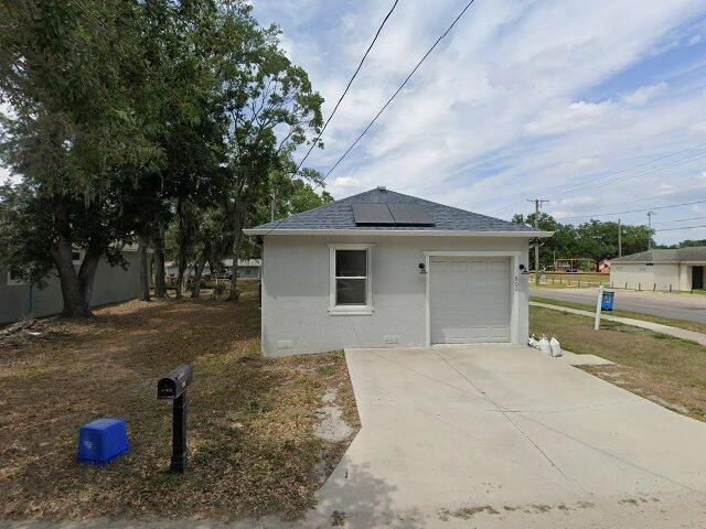 House image located at Plant City, FL 33563