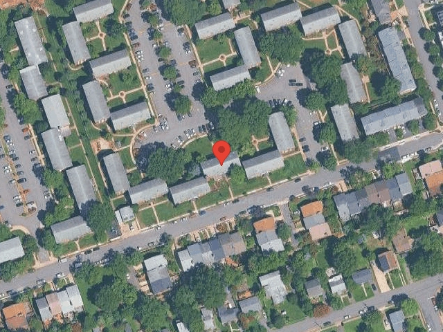 House image located at Arlington, VA 22204