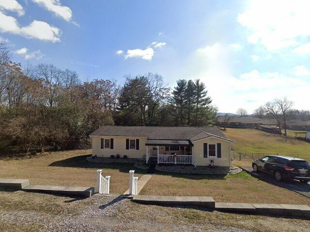 House image located at Columbus, OH 43213