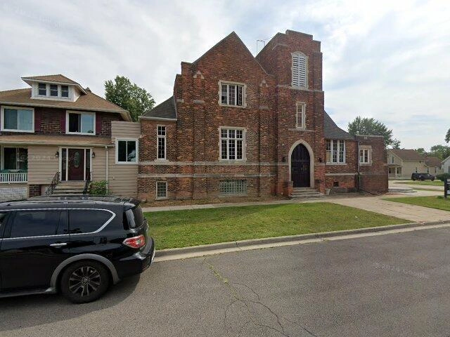 House image located at Trenton, MI 48183