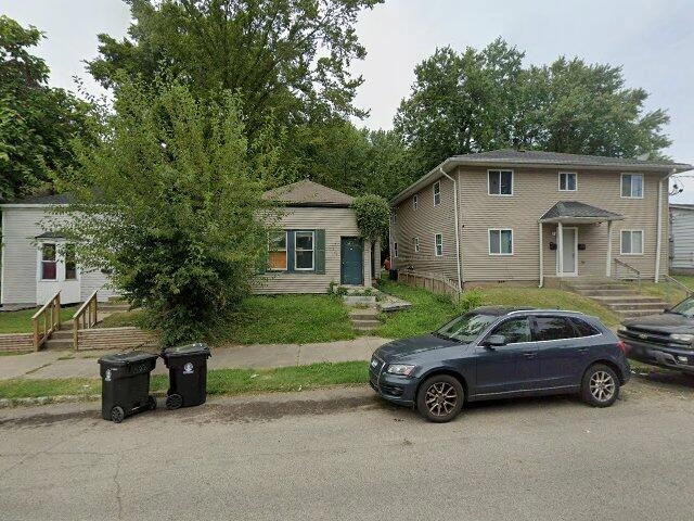 House image located at Louisville, KY 40212