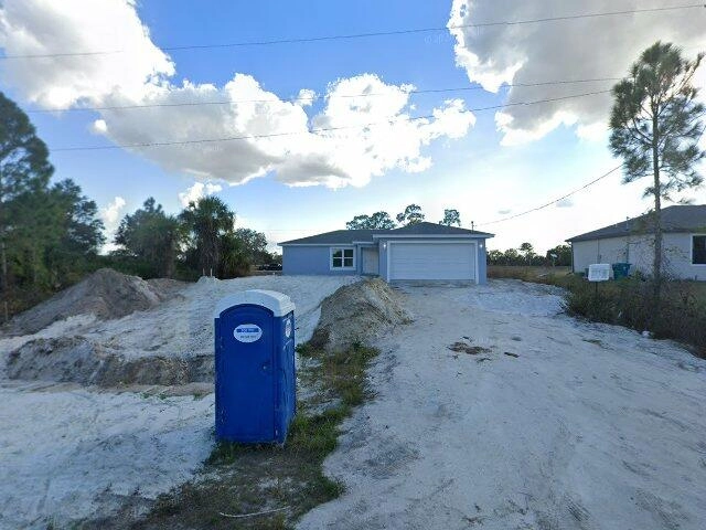House image located at Labelle, FL 33935