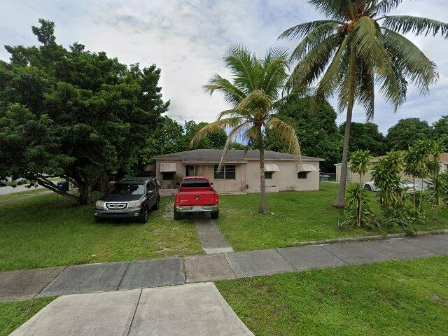 House image located at Miami, FL 33169