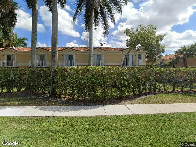 House image located at Hollywood, FL 33027