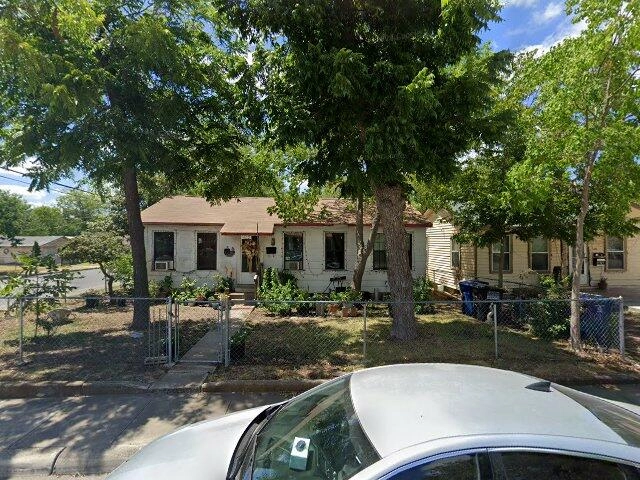 House image located at San Antonio, TX 78201