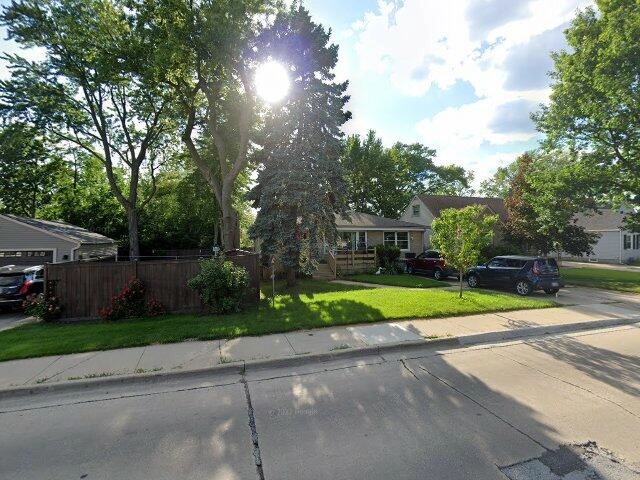 House image located at Elmhurst, IL 60126