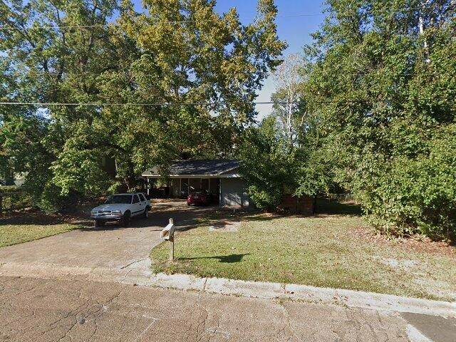 House image located at Jackson, MS 39204