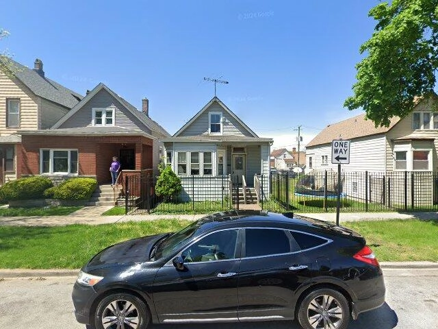 House image located at Chicago, IL 60617