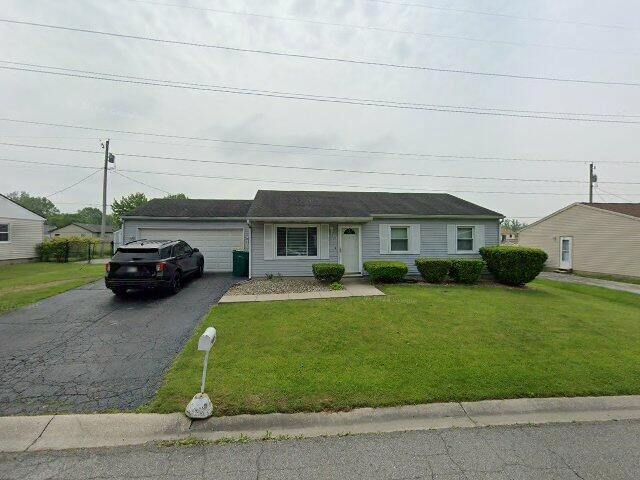 House image located at Valparaiso, IN 46385