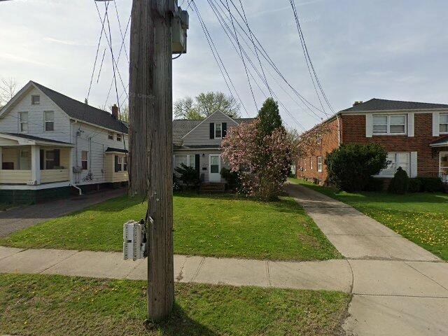 House image located at Cleveland, OH 44125