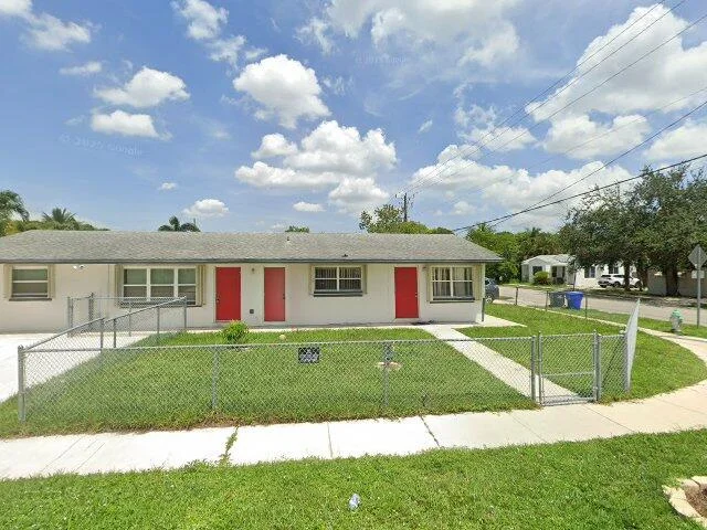 House image located at Hollywood, FL 33021