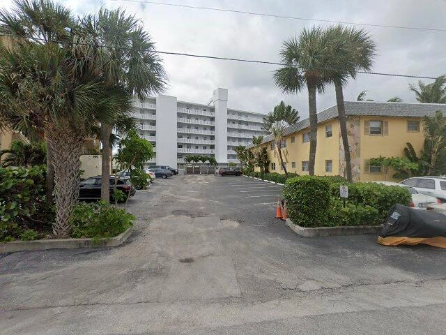 House image located at Lake Worth, FL 33462