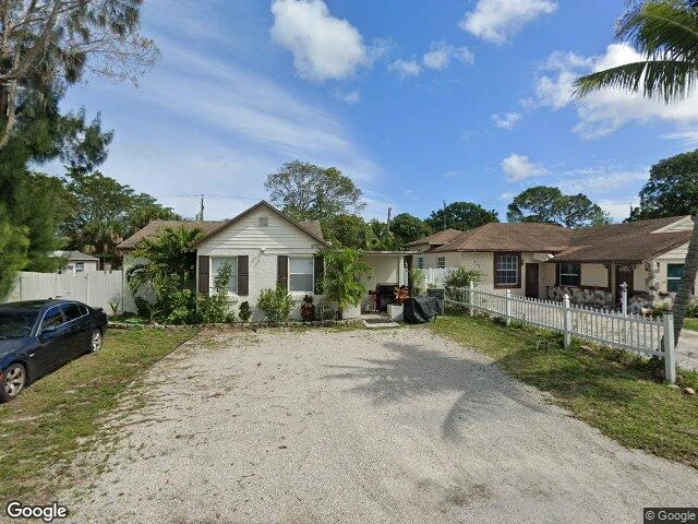 House image located at West Palm Beach, FL 33406