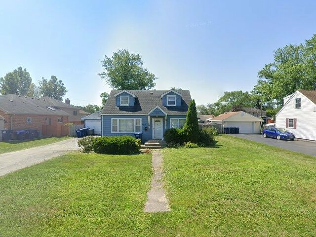 House image located at Worth, IL 60482