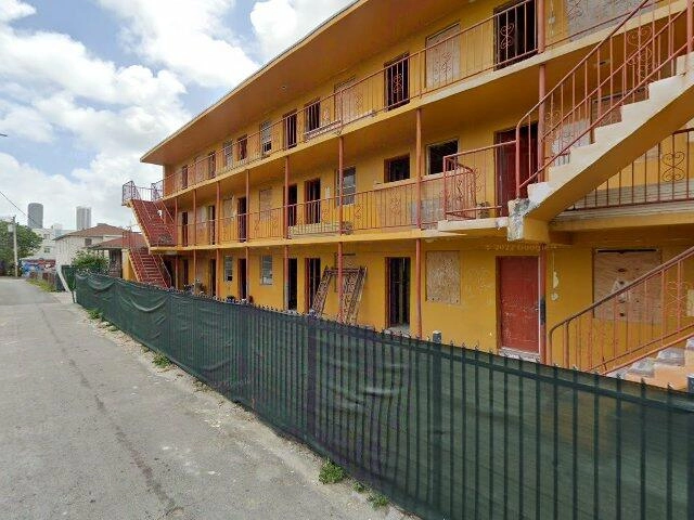 House image located at Miami, FL 33136