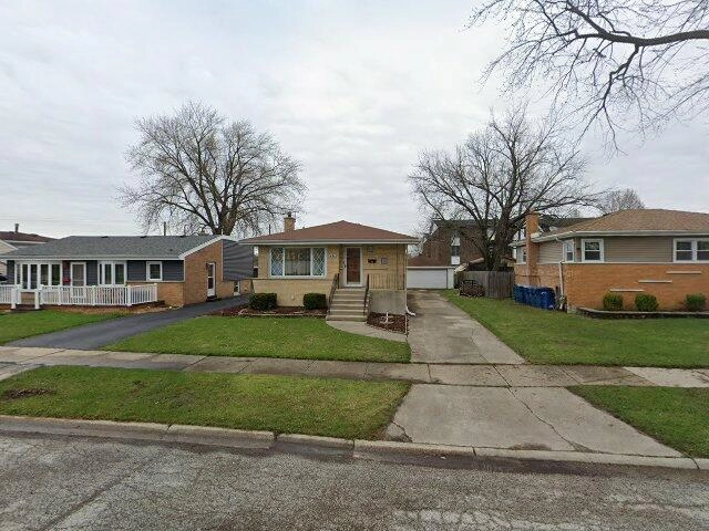 House image located at Alsip, IL 60803