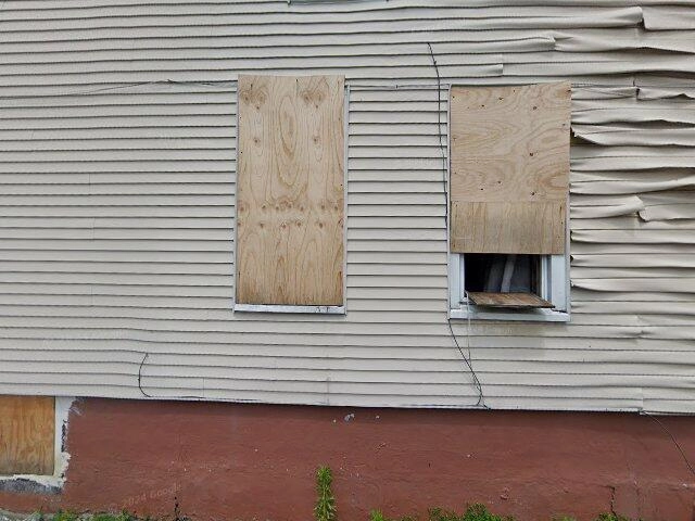 House image located at Chicago, IL 60644