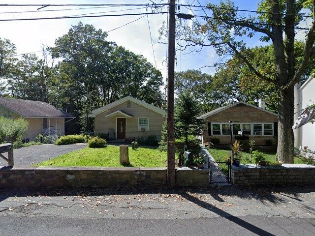 House image located at Hopatcong, NJ 07843