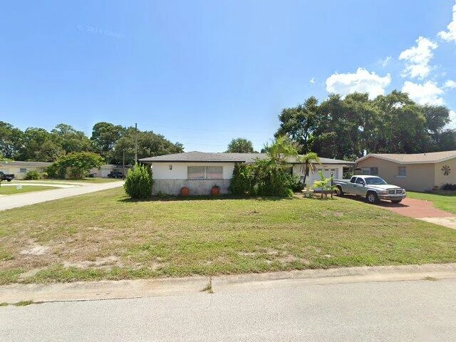 House image located at Saint Petersburg, FL 33705
