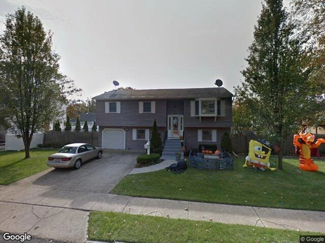 House image located at Lindenhurst, NY 11757