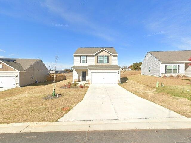 House image located at King, NC 27021