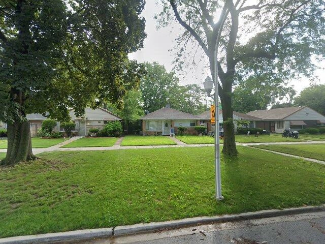 House image located at Chicago, IL 60617