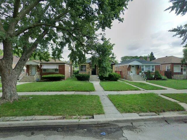 House image located at Chicago, IL 60652