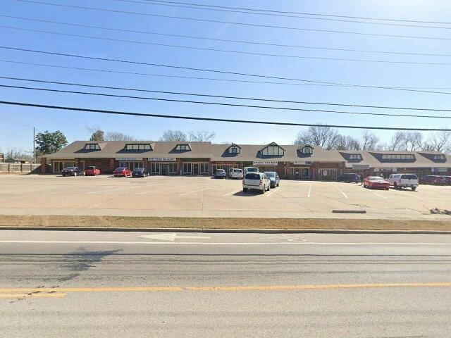 House image located at Independence, MO 64055