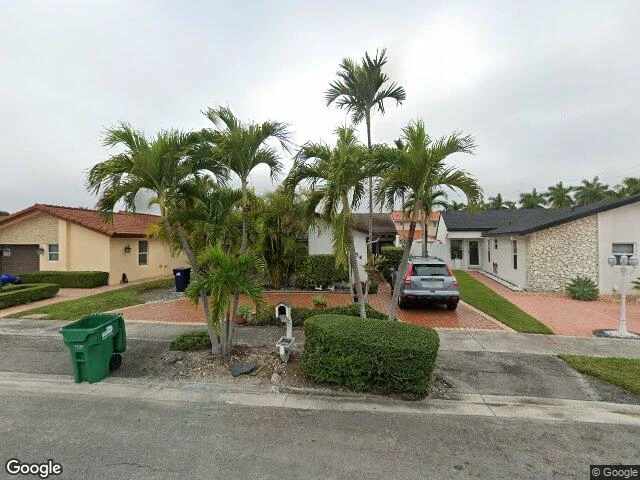 House image located at Miami, FL 33183