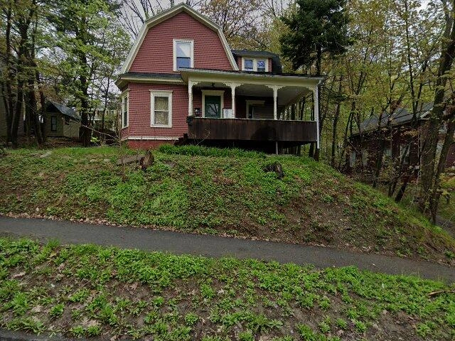 House image located at Bangor, ME 04401