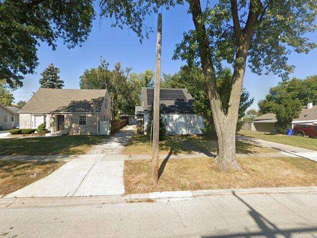 House image located at Lyons, IL 60534