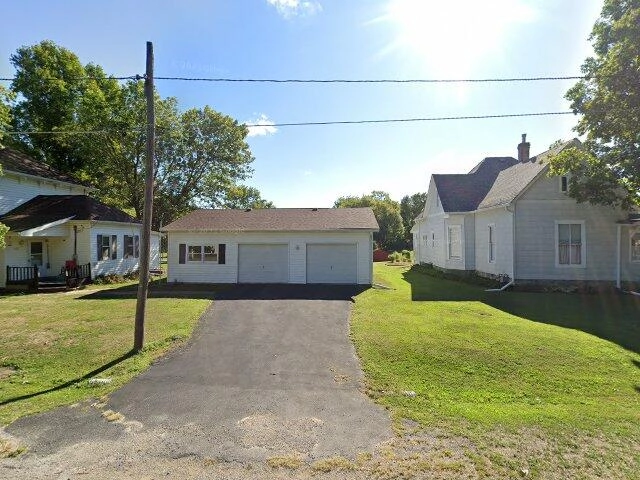 House image located at Pittsfield, IL 62363