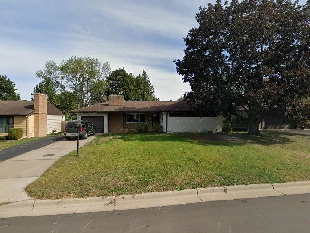 House image located at Minneapolis, MN 55427