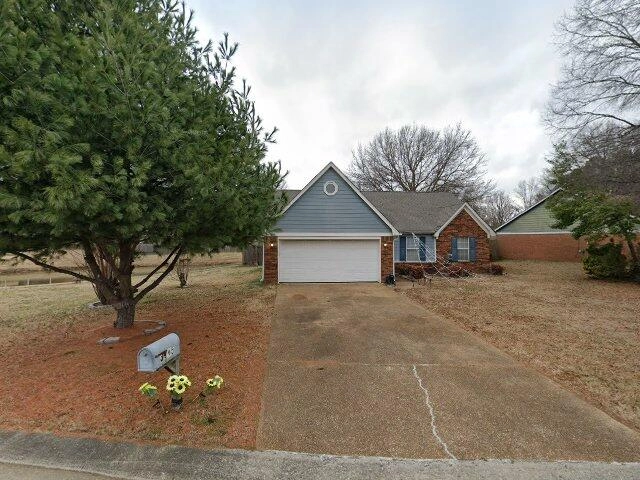 House image located at Memphis, TN 38135