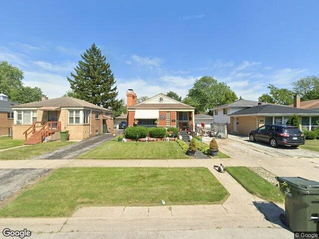 House image located at Dolton, IL 60419