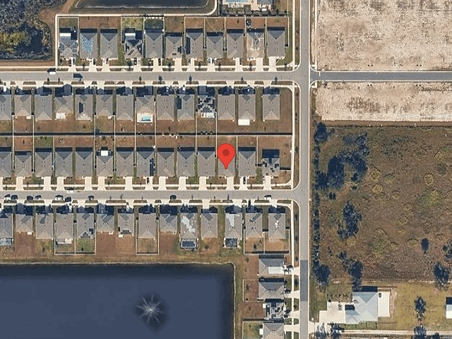 House image located at Ruskin, FL 33570