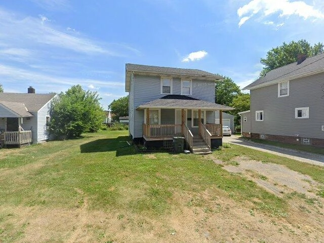 House image located at Canton, OH 44705