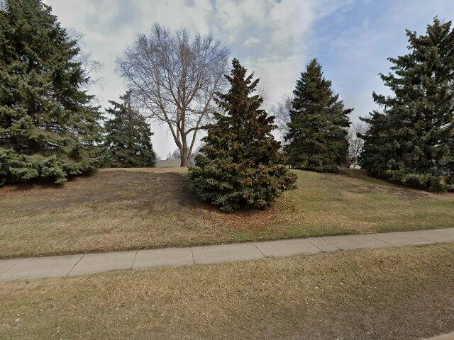 House image located at Minneapolis, MN 55443