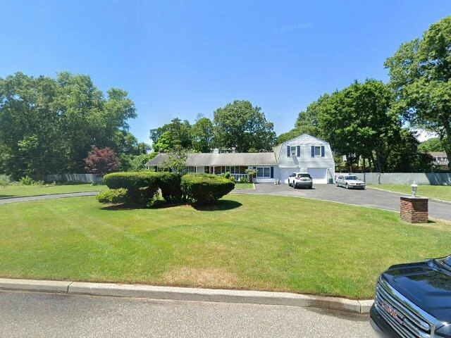 House image located at Hauppauge, NY 11788