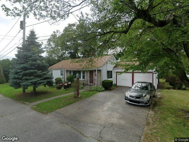 House image located at Warwick, RI 02888