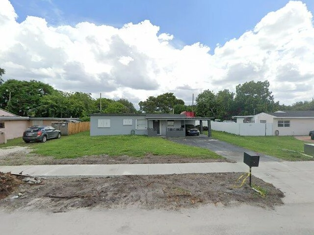 House image located at Hollywood, FL 33023